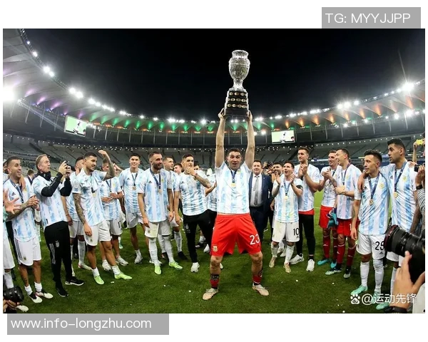 詹俊分析巴黎欧冠夺冠前景你们怎么看待这个观点